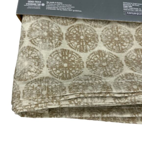 Threshold Table Throw Tablecloth Scarf Beige Medallion Ikat Table 50" x 50" New - Picture 10 of 11